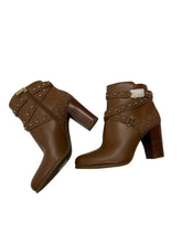 Load image into Gallery viewer, Women’s Michael Kors Boots, 10
