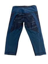 Load image into Gallery viewer, Women’s Lululemon Leggings, Size 6
