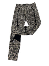 Load image into Gallery viewer, Women’s Lululemon Leggings, Size 8
