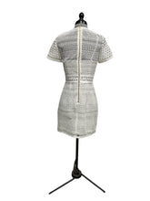 Load image into Gallery viewer, Women’s H&amp;M Short Sleeve Dress, Size 6
