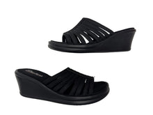 Load image into Gallery viewer, Women’s Sketchers Sandals, 10
