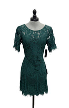 Load image into Gallery viewer, Women’s Lulu's Short Sleeve Dress, Medium
