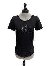 Load image into Gallery viewer, Women’s R Essentials Reitmans Short Sleeve T-Shirt, Extra Small
