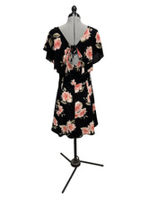 Load image into Gallery viewer, Women’s Le Chateau Sleeveless Dress, Medium
