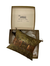 Load image into Gallery viewer, Ornate bronze shoulder clutch
