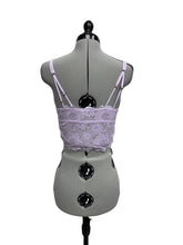 Load image into Gallery viewer, Women’s Aerie Sleeveless Top, Medium
