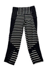 Load image into Gallery viewer, Children’s Iviva Athletic Capris, 12
