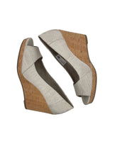 Load image into Gallery viewer, Women’s Tom’s Dress Shoes, 6.5
