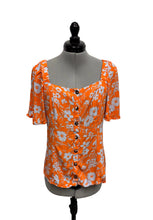 Load image into Gallery viewer, Women’s F&amp;F Short Sleeve Top,8
