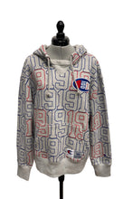 Load image into Gallery viewer, Men's Champion Long Sleeve Sweater, Large
