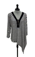 Load image into Gallery viewer, Women’s Frank Lyman Long Sleeve Top, Size 8
