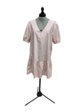 Load image into Gallery viewer, Women’s Vero Moda Short Sleeve Dress, Small
