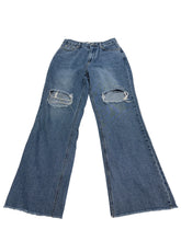 Load image into Gallery viewer, Women’s Baguette Jeans, 6
