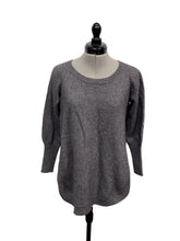 Load image into Gallery viewer, Women's Sinequanone Long Sleeve sweater , Small
