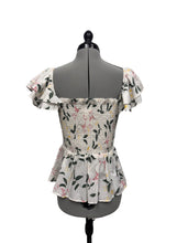Load image into Gallery viewer, Women’s Hudson North Sleeveless Top, Small
