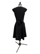 Load image into Gallery viewer, Women’s Calvin Klein Short Sleeve Dress, Size 6
