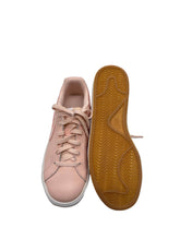 Load image into Gallery viewer, Women’s Nike Sneakers, US 9.5

