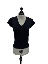 Load image into Gallery viewer, Women’s Giordano Short Sleeve Sweater, Small
