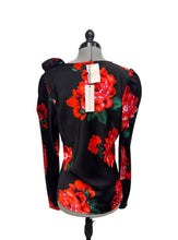 Load image into Gallery viewer, Women’s Maison d’ Amelie Long Sleeve Blouse, Large
