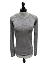Load image into Gallery viewer, Women’s Lululemon Long Sleeve Top, Medium
