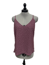 Load image into Gallery viewer, Women’s White House Black Market Sleeveless Blouse, Extra Small
