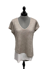Load image into Gallery viewer, Women’s White House Black Market Short Sleeve Top, XSmall
