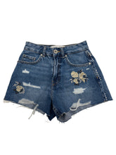 Load image into Gallery viewer, Women’s Bershka Denim Shorts, 00
