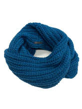 Load image into Gallery viewer, Women’s Coach Scarf
