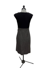 Load image into Gallery viewer, Women’s Sangria Sleeveless Dress, 6
