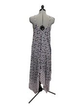 Load image into Gallery viewer, Women’s Jessica Simpson Sleeveless Dress, Medium
