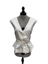 Load image into Gallery viewer, Women’s Club Monaco Sleeveless Blouse, 8
