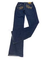 Load image into Gallery viewer, Women’s Apple Bottom Jeans, Size 3/4
