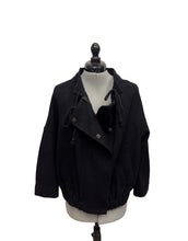 Load image into Gallery viewer, Women’s Athévanessabruno Long Sleeve Light Jacket, 2
