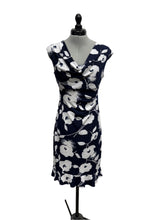 Load image into Gallery viewer, Women’s Laura Sleeveless Dress, 4
