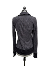 Load image into Gallery viewer, Women’s Lululemon Long Sleeve Top, 4
