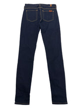 Load image into Gallery viewer, Women’s For All Mankind 7 Jeans, 25
