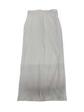 Load image into Gallery viewer, Women’s Dynamite Skirt, Small

