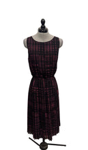 Load image into Gallery viewer, Women’s Banana Republic Sleeveless Dress, 12
