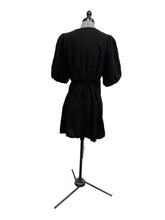 Load image into Gallery viewer, Women’s Old Navy Short Sleeve Dress, Medium
