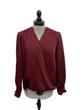 Load image into Gallery viewer, Women’s Atelier No 4 Long Sleeve Blouse, Medium
