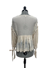 Load image into Gallery viewer, Women’s American Eagle Long Sleeve Top, XSmall
