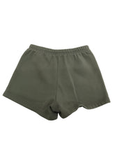 Load image into Gallery viewer, Women’s Aritzia Sweatfleece Shorts, Extra Small
