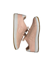 Load image into Gallery viewer, Women’s Nike Sneakers, US 9.5
