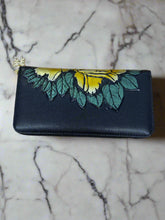 Load image into Gallery viewer, Women’s Just For You Wallet
