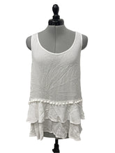 Load image into Gallery viewer, Women’s Southern Tide Sleeveless Top, Medium
