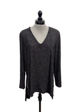 Load image into Gallery viewer, Women’s Two by Vince Camuto Long Sleeve Sweater, Large
