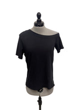 Load image into Gallery viewer, Women’s Lululemon Short Sleeve Top, 6
