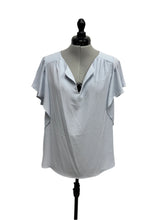 Load image into Gallery viewer, Women’s Vince Camuto Short Sleeve Blouse, Medium
