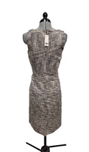 Load image into Gallery viewer, Women’s Banana Republic Sleeveless Dress, Size 6
