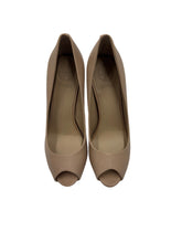 Load image into Gallery viewer, Women’s Guess Stiletto Shoes, 5
